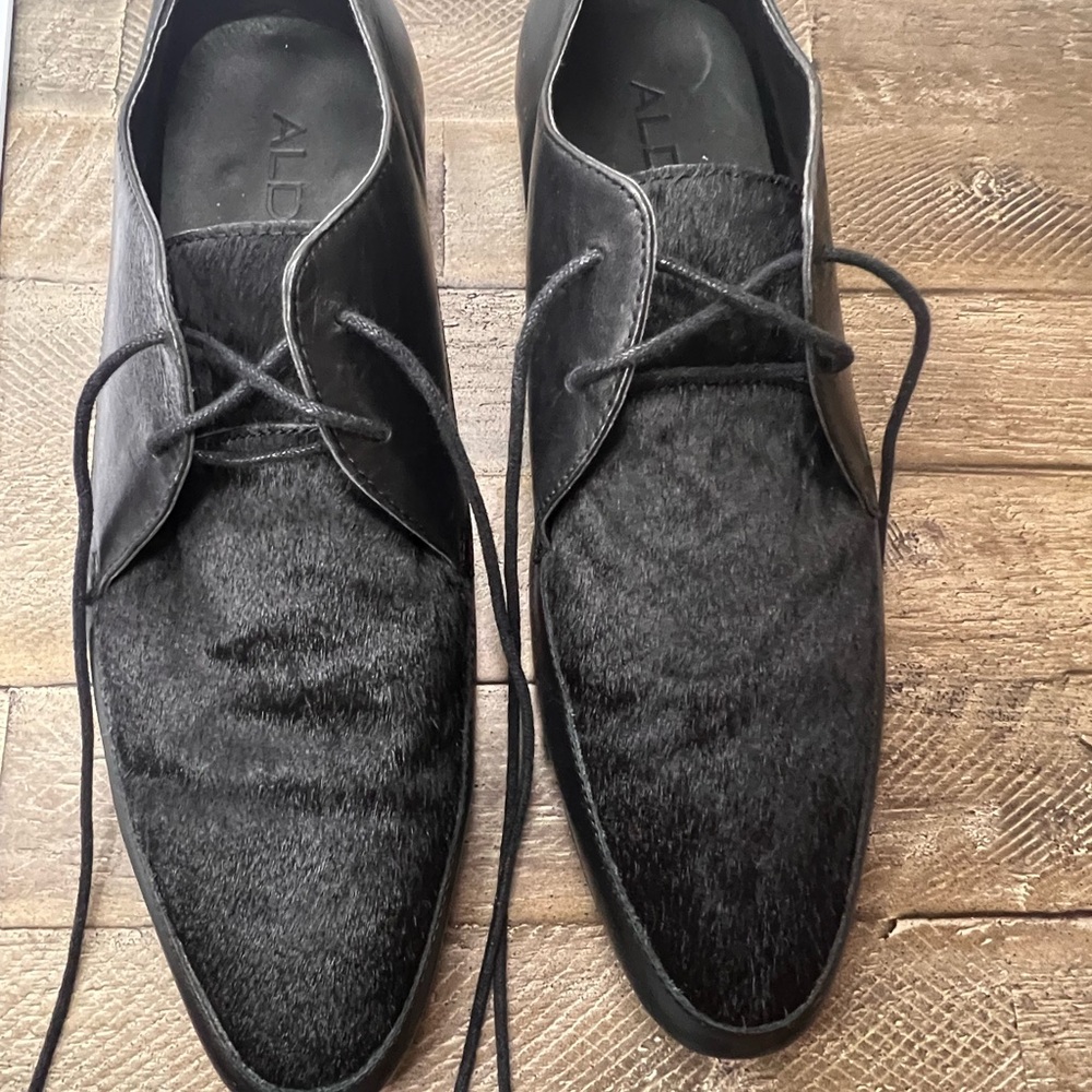 Aldo Black Textured Leather Shoes Fur